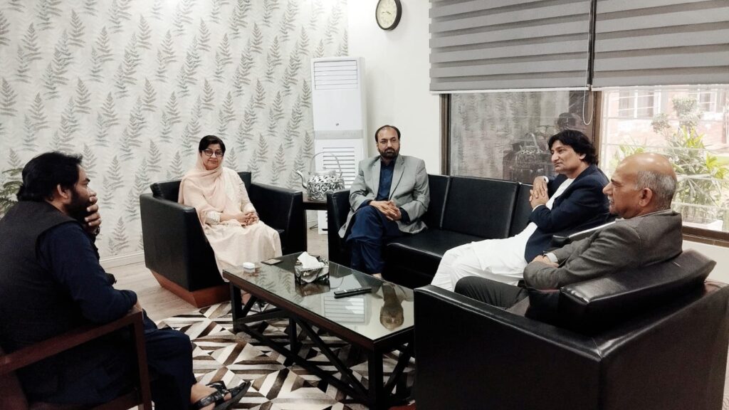 Prof. Dr. Shahid Munir, Chairperson PHEC, Engages with VC Prof. Dr. Faleeha Zahra Kazmi